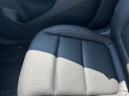 Certified 2023 Buick Encore GX Essence w/ Experience Buick Package image 16