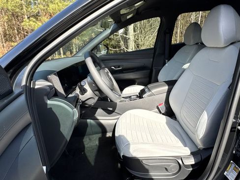 New 2026 Hyundai Santa Cruz SE image 9