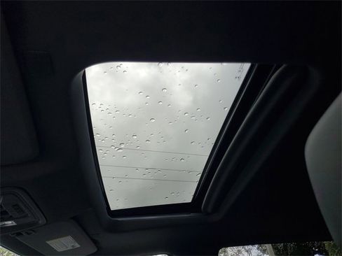 Certified 2021 Chevrolet Silverado 1500 LT Trail Boss w/ Convenience Package II image 19