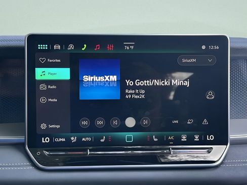 New 2026 Volkswagen Tiguan SE R-Line image 16