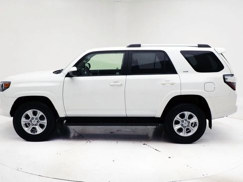 Used 2024 Toyota 4Runner SR5 image 6