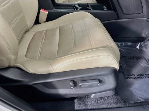Used 2019 Honda CR-V EX-L image 32