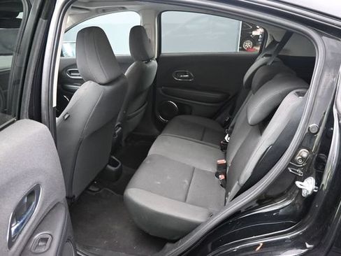 Used 2022 Honda HR-V EX image 11