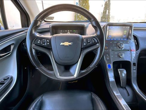 Used 2015 Chevrolet Volt Premium w/ Premium Trim Package image 5