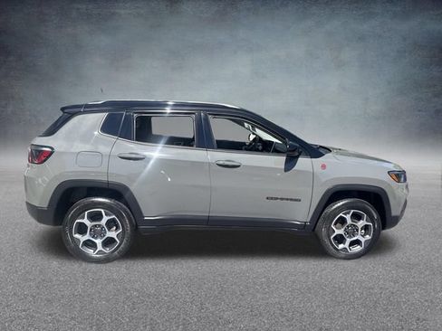 Used 2022 Jeep Compass Trailhawk AWD/4WD image 5