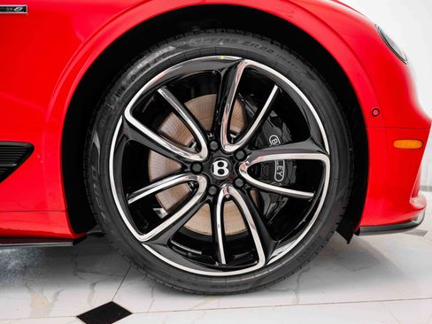 Certified 2024 Bentley Continental GT V8 AWD/4WD image 14