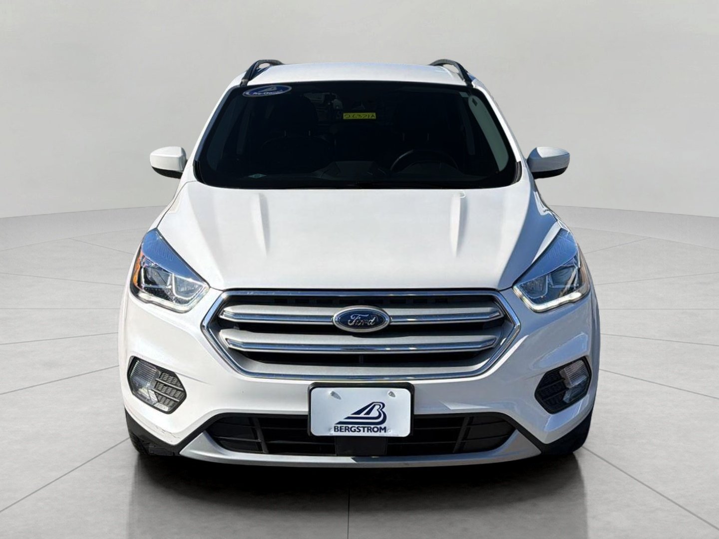 Used 2018 Ford Escape SEL w/ Ford Safe & Smart Package AWD/4WD image 3