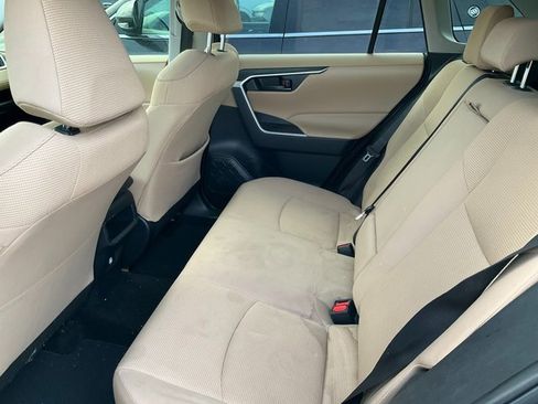 Used 2019 Toyota RAV4 LE w/ Phone Cable & Charge Package image 8