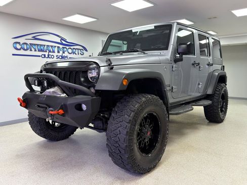 Used 2017 Jeep Wrangler Unlimited Sport w/ Max Tow Package AWD/4WD image 1