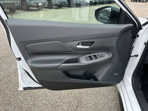 New 2026 Nissan Sentra SR w/ SR Premium Package FWD image 10