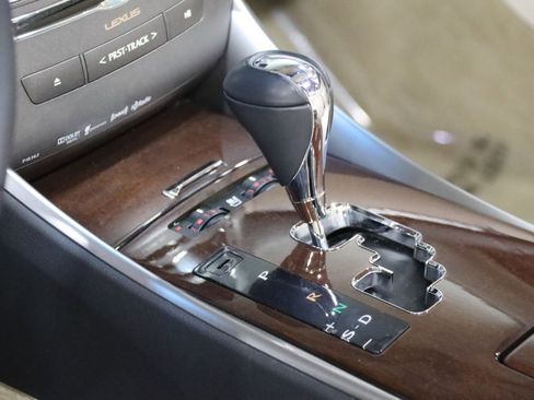 Used 2015 Lexus IS 250C image 53