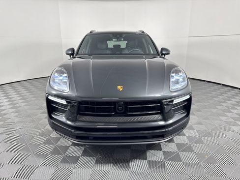 Certified 2026 Porsche Macan AWD/4WD image 6
