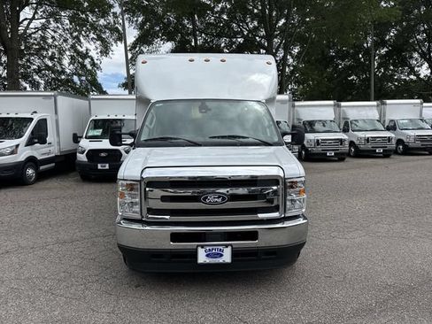 New 2027 Ford E-350 and Econoline 350 Super Duty w/ Power Equipment Group RWD image 3
