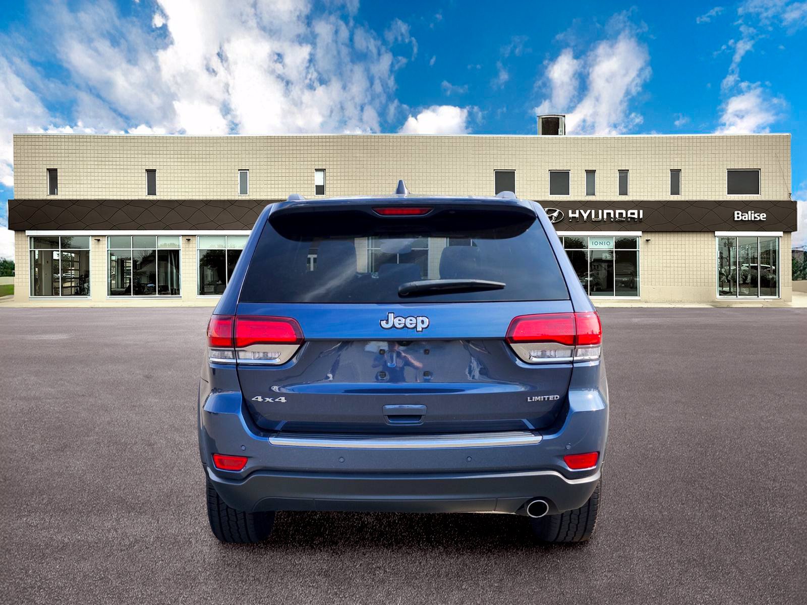 Used 2020 Jeep Grand Cherokee Limited AWD/4WD image 4