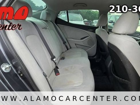 Used 2011 Kia Optima LX FWD image 20