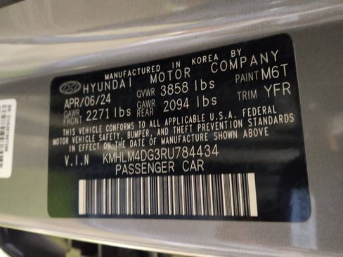 Used 2024 Hyundai Elantra SEL FWD image 33