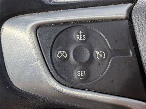 Used 2018 GMC Acadia SLT image 10