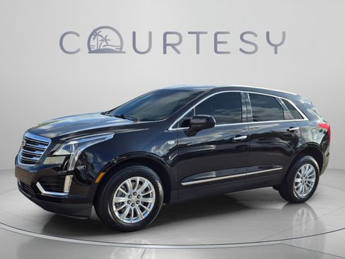 Used 2019 Cadillac XT5 FWD image 1