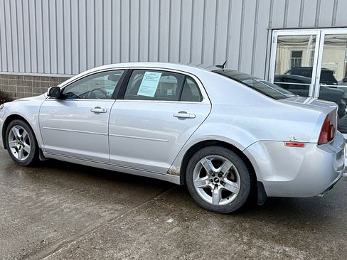 Used 2010 Chevrolet Malibu LT w/ Power Convenience Package image 3