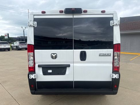 Used 2025 RAM ProMaster 2500 w/ U-Haul Equipment Group FWD image 4