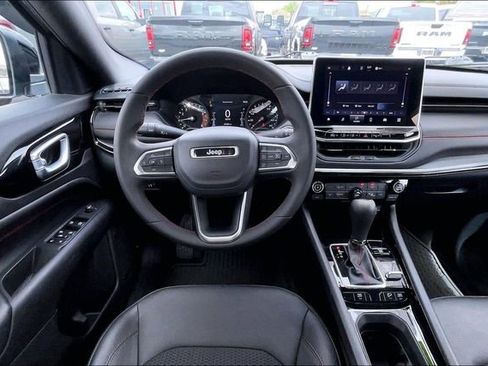 Certified 2023 Jeep Compass Trailhawk AWD/4WD image 5