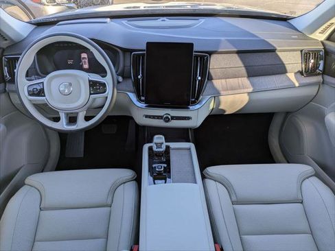 New 2026 Volvo XC90 B6 Ultra image 12