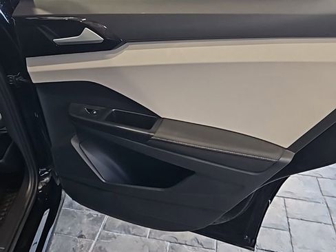 Used 2025 Volkswagen Taos S image 14