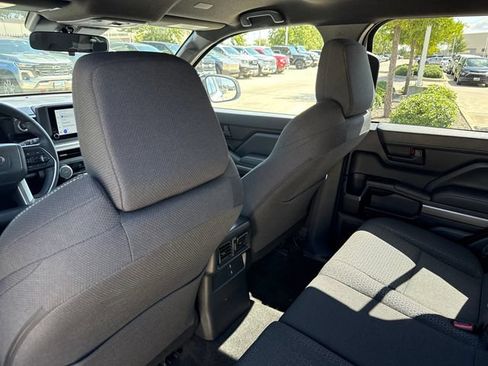 Used 2026 Toyota 4Runner SR5 AWD/4WD image 28