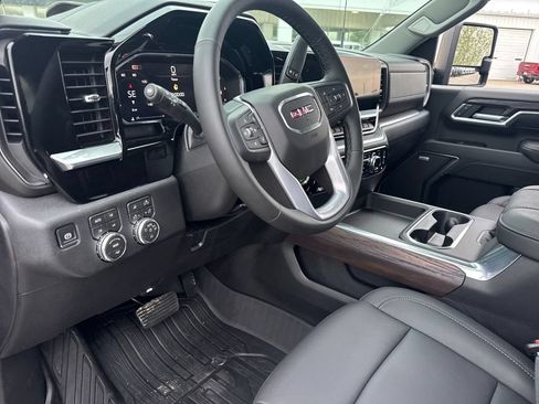 New 2026 GMC Sierra 2500 SLT w/ SLT Premium Package AWD/4WD image 15