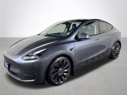 Used 2022 Tesla Model Y Performance image 2