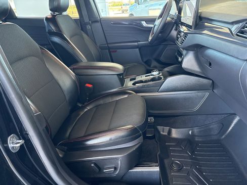 Used 2023 Ford Escape ST-Line Elite image 14