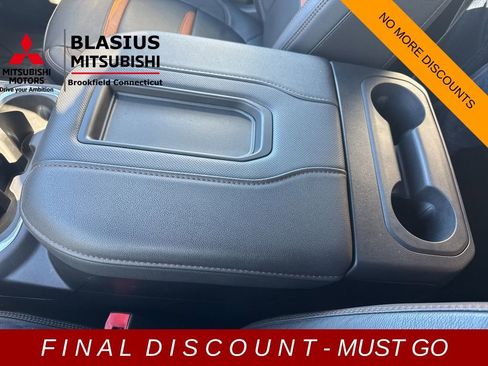 Used 2022 GMC Sierra 3500 AT4 w/ Gooseneck/5TH Wheel Package image 30