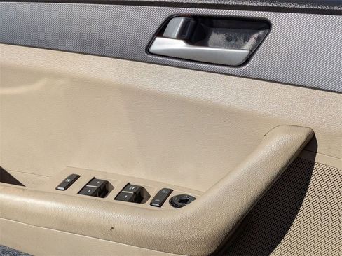 Used 2016 Hyundai Sonata SE w/ Cargo Package image 15