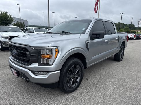 Used 2023 Ford F150 XLT w/ Equipment Group 302A High AWD/4WD image 3