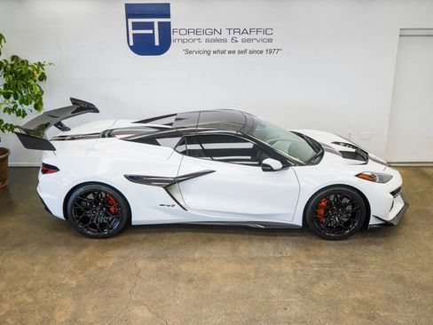 Used 2026 Chevrolet Corvette ZR1 w/ ZR1 Carbon Fiber Aero Package RWD image 53