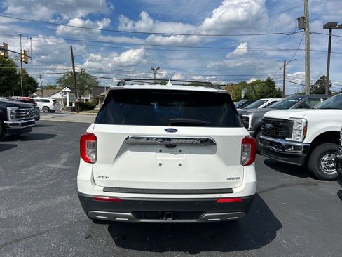 Used 2023 Ford Explorer XLT w/ Equipment Group 202A image 14