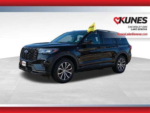 Used 2025 Ford Explorer ST-Line AWD/4WD image 5