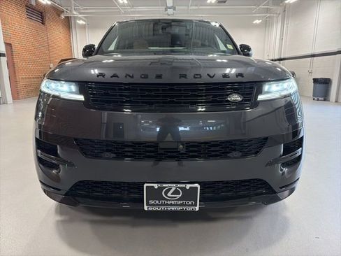 Used 2025 Land Rover Range Rover Sport Dynamic SE AWD/4WD image 2
