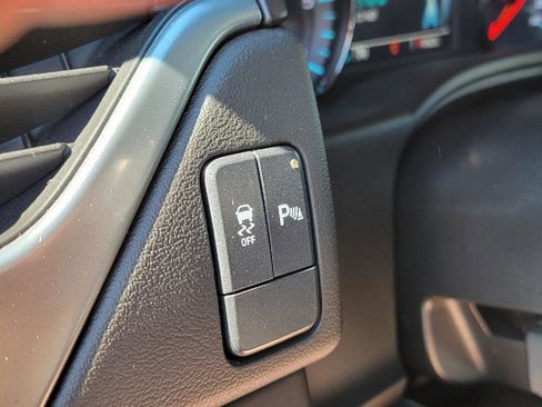 Used 2018 Chevrolet Tahoe LS image 12