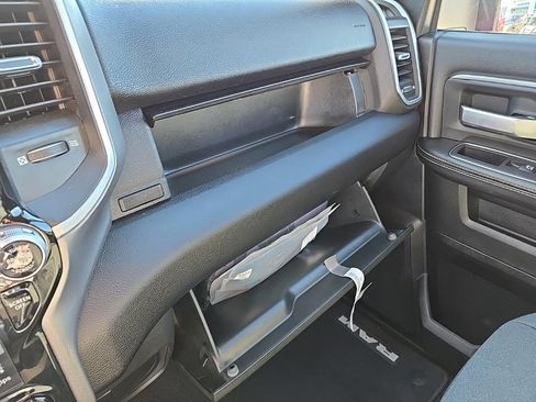 Used 2024 RAM 2500 Big Horn w/ Sport Appearance Package image 34