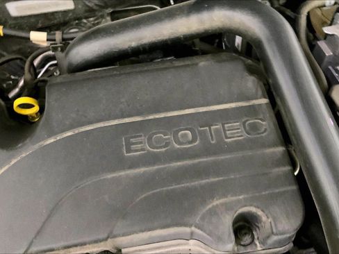 Used 2024 GMC Terrain SLE image 29