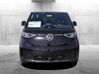 New 2025 Volkswagen ID. Buzz Pro S