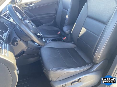 Used 2020 Volkswagen Tiguan SE image 21
