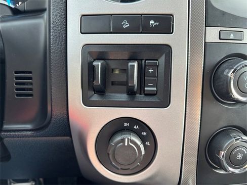 Used 2017 Ford Expedition XLT image 20