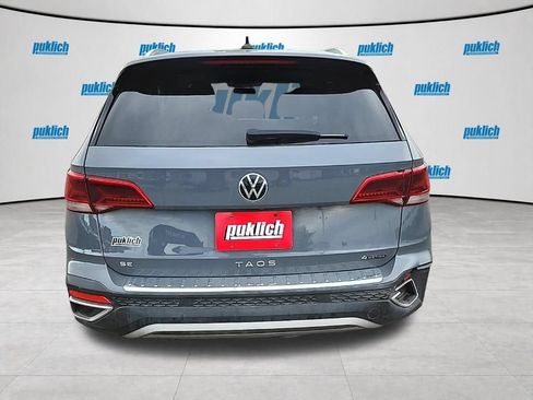 Used 2022 Volkswagen Taos SE FWD image 6