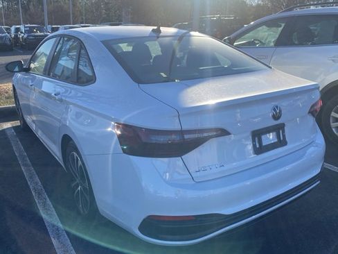 Certified 2024 Volkswagen Jetta Sport image 10