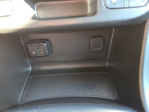 Used 2019 Chevrolet Colorado Z71 image 18