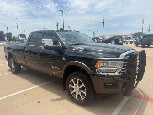 Used 2024 RAM 3500 Limited w/ Towing Technology Group AWD/4WD image 3
