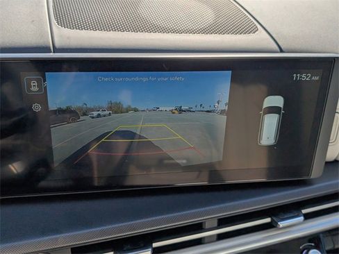 Used 2025 Hyundai Santa Fe SEL image 21