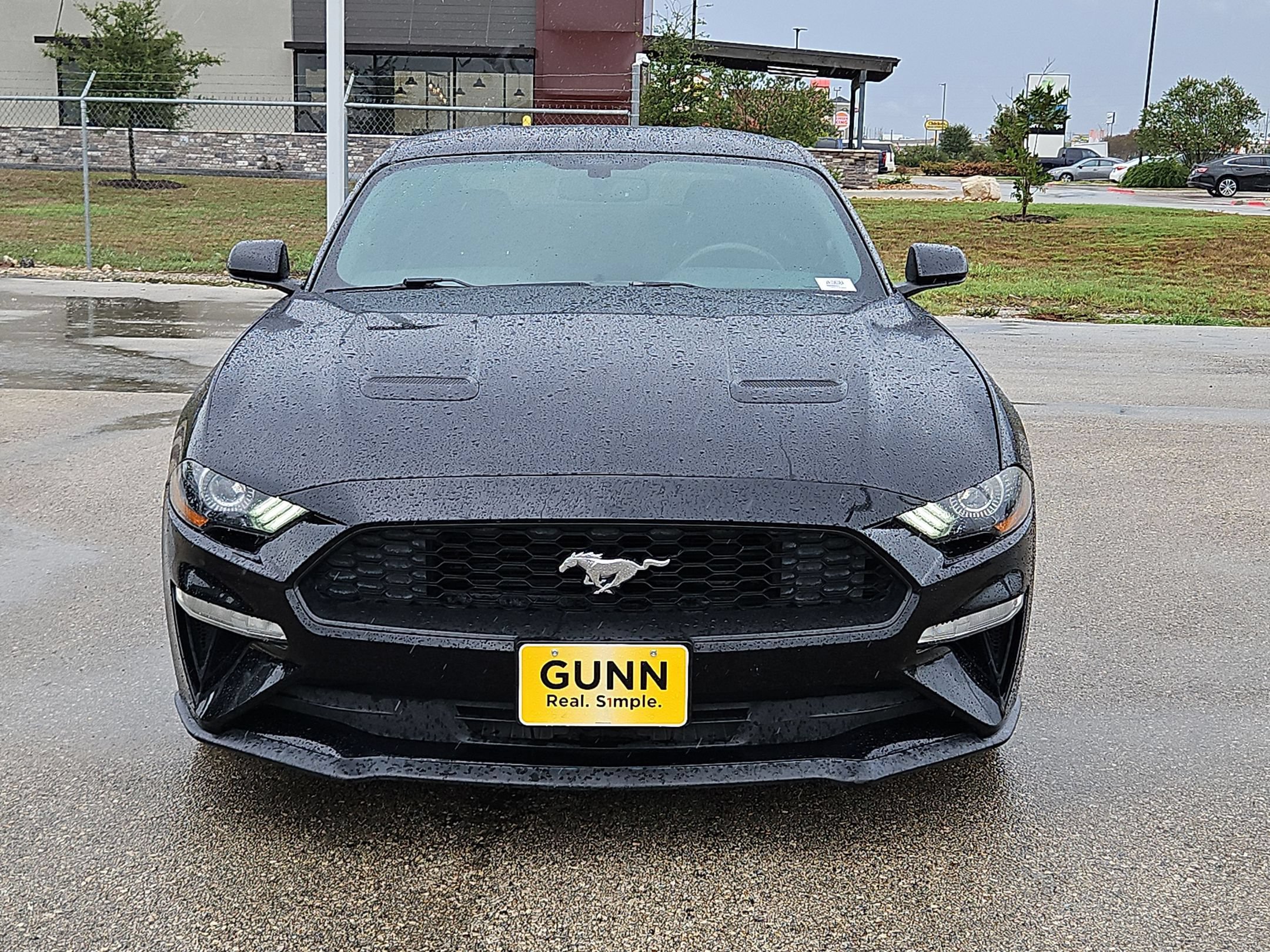 Used 2018 Ford Mustang Coupe RWD image 8